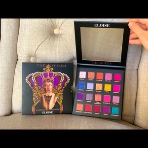The queen eyeshadow pallet